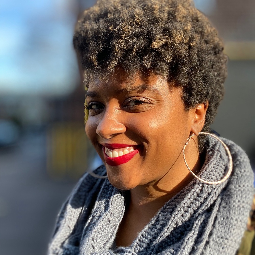 Meet your Posher, Lacresha